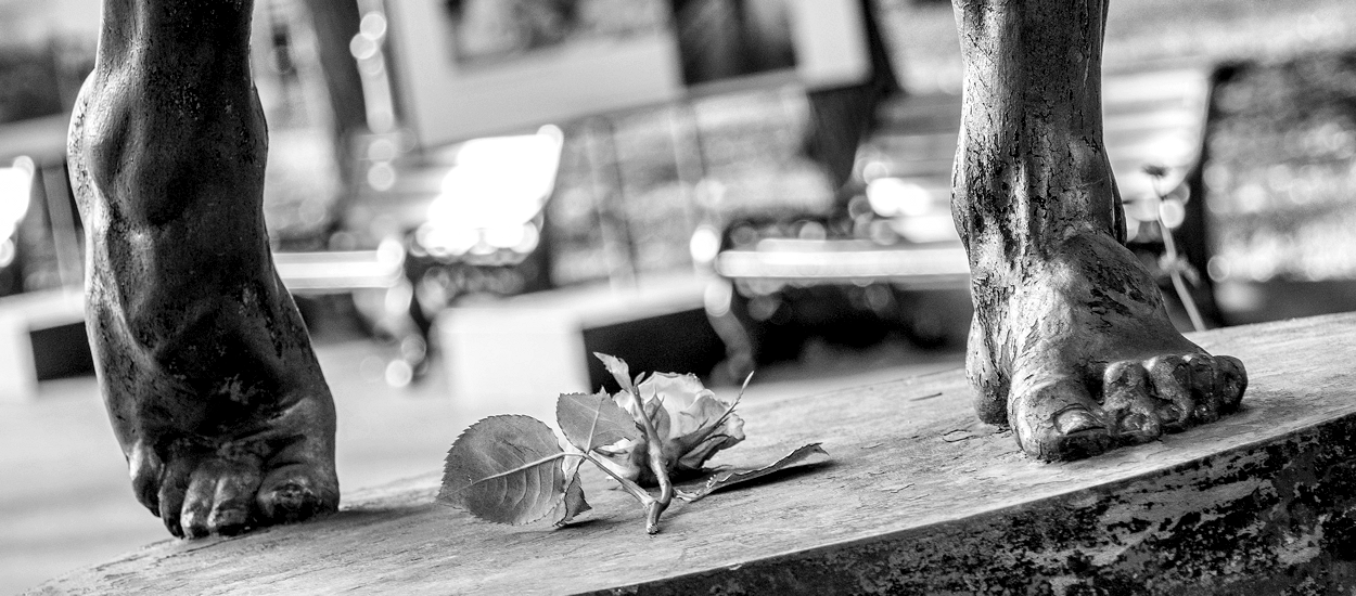 Вылепил макет и показывает центральному телевидению